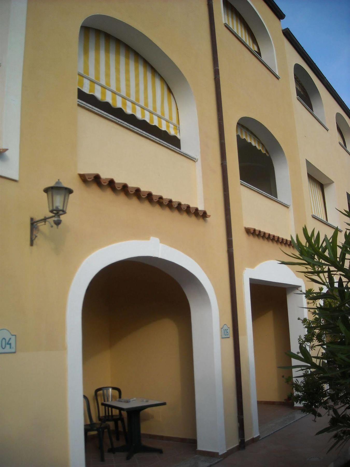 Residence Il Borgo Orosei Exterior photo